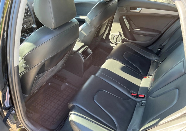 Audi A4 cena 58000 przebieg: 220000, rok produkcji 2012 z Jordanów małe 497